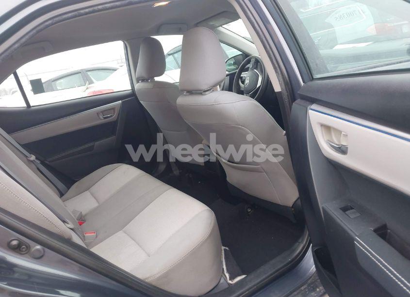 Photo 8 of 2015 Toyota Corolla LE (VIN 5YFBURHE0FP305952)