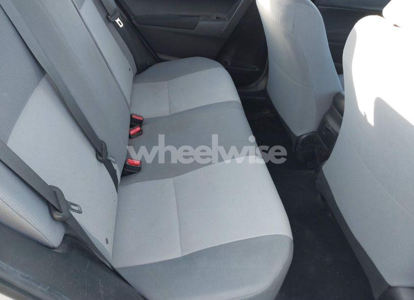 Photo 8 of 2015 Toyota Corolla L (VIN 5YFBURHE0FP325800)