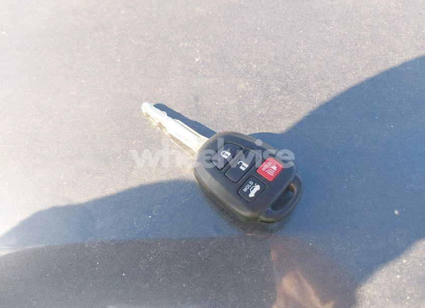 Photo 11 of 2015 Toyota Corolla S PLUS (VIN 5YFBURHE0FP329281)