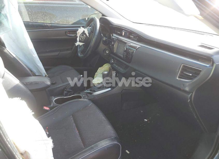 Photo 5 of 2015 Toyota Corolla S PLUS (VIN 5YFBURHE0FP329281)