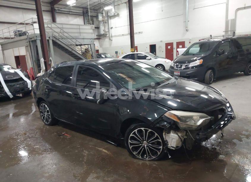 2015 Toyota Corolla S PLUS (VIN 5YFBURHE0FP345593) main photo