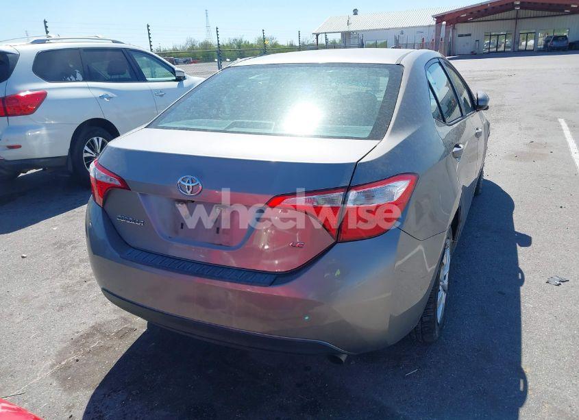 Photo 16 of 2016 Toyota Corolla LE (VIN 5YFBURHE0GP371998)
