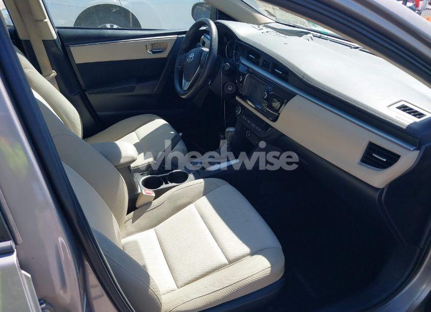 Photo 5 of 2016 Toyota Corolla LE (VIN 5YFBURHE0GP371998)