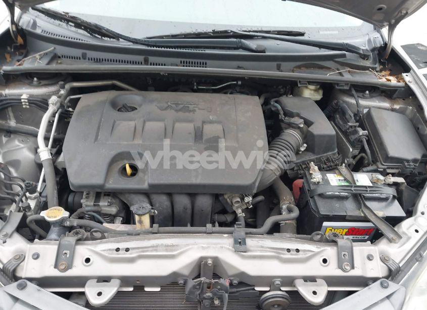 Photo 10 of 2016 Toyota Corolla LE (VIN 5YFBURHE0GP372696)