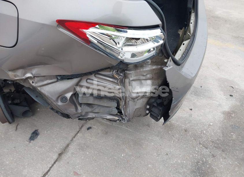 Photo 6 of 2016 Toyota Corolla LE (VIN 5YFBURHE0GP372696)