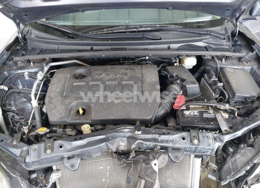 Photo 10 of 2016 Toyota Corolla LE (VIN 5YFBURHE0GP375002)