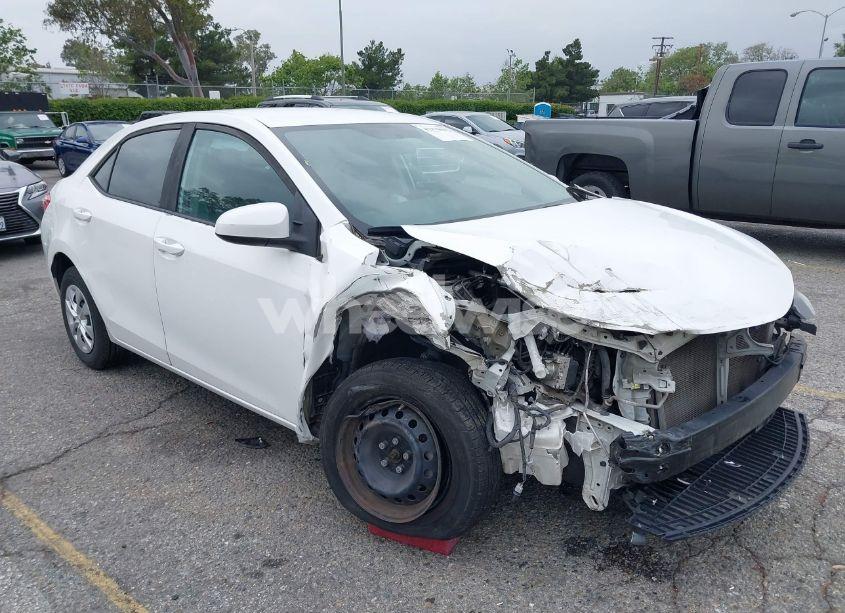 2016 Toyota Corolla L (VIN 5YFBURHE0GP392074) main photo