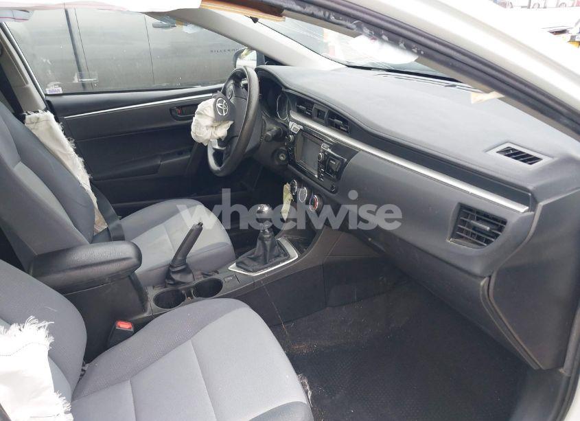 Photo 5 of 2016 Toyota Corolla L (VIN 5YFBURHE0GP392074)