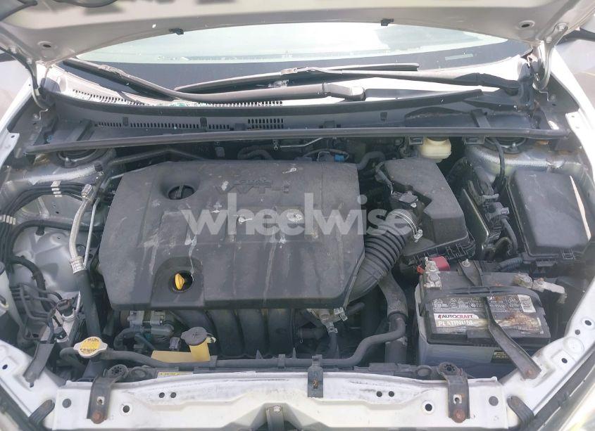 Photo 10 of 2016 Toyota Corolla LE PLUS (VIN 5YFBURHE0GP413912)