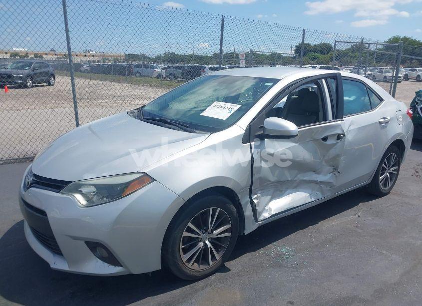 Photo 2 of 2016 Toyota Corolla LE PLUS (VIN 5YFBURHE0GP413912)