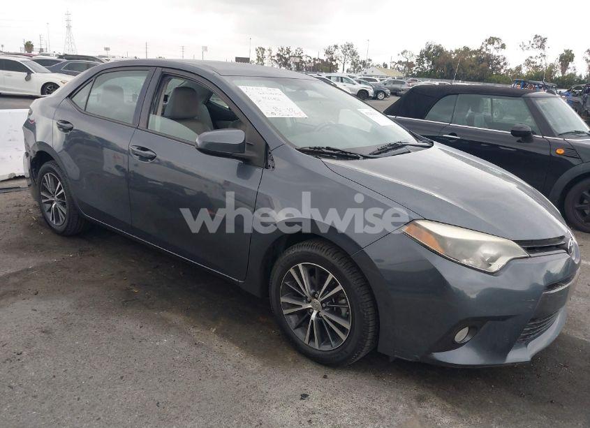 2016 Toyota Corolla LE PLUS (VIN 5YFBURHE0GP463712) main photo