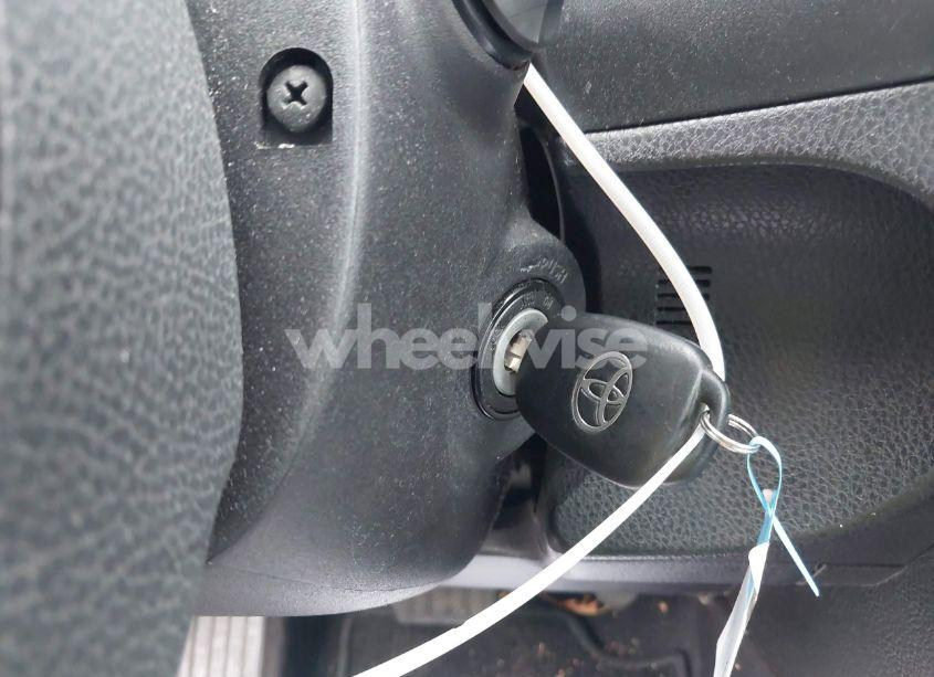 Photo 11 of 2016 Toyota Corolla LE PLUS (VIN 5YFBURHE0GP463712)