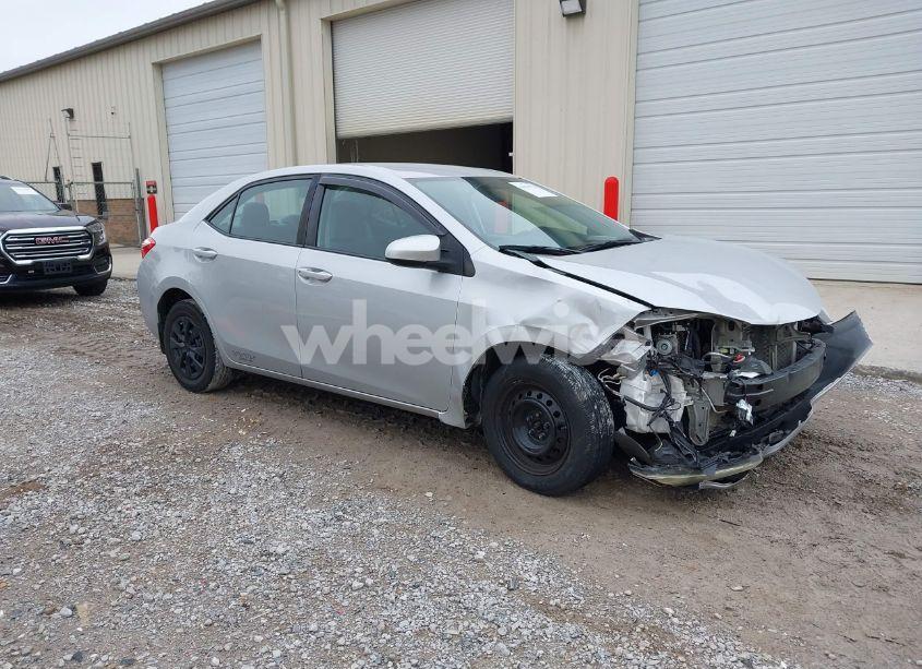 2016 Toyota Corolla L (VIN 5YFBURHE0GP496399) main photo