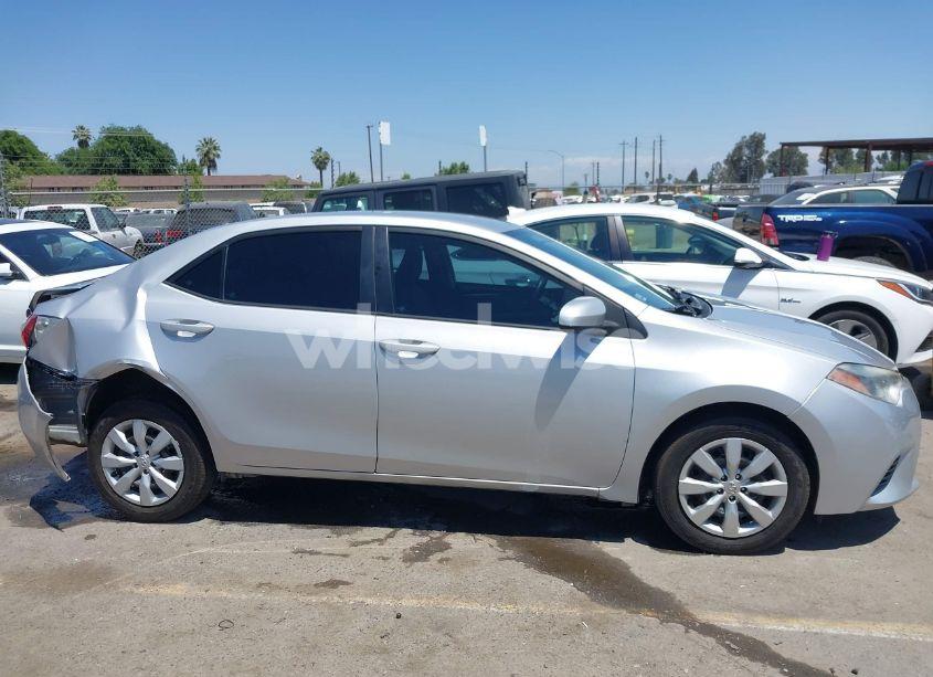 Photo 13 of 2016 Toyota Corolla LE (VIN 5YFBURHE0GP503383)