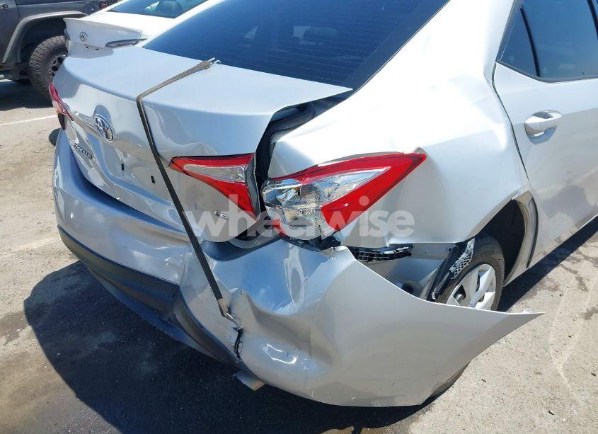 Photo 18 of 2016 Toyota Corolla LE (VIN 5YFBURHE0GP503383)