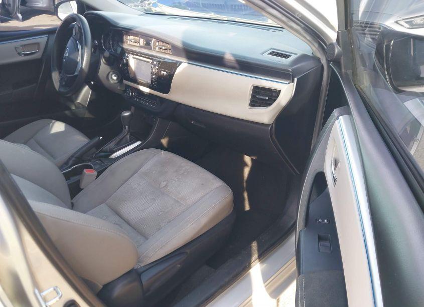 Photo 5 of 2016 Toyota Corolla LE (VIN 5YFBURHE0GP504579)