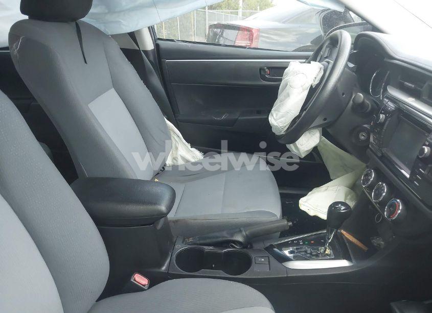 Photo 5 of 2016 Toyota Corolla L (VIN 5YFBURHE0GP509135)