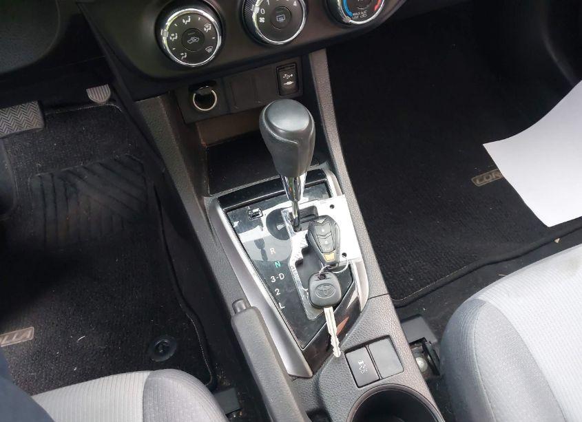 Photo 11 of 2016 Toyota Corolla L (VIN 5YFBURHE0GP509751)