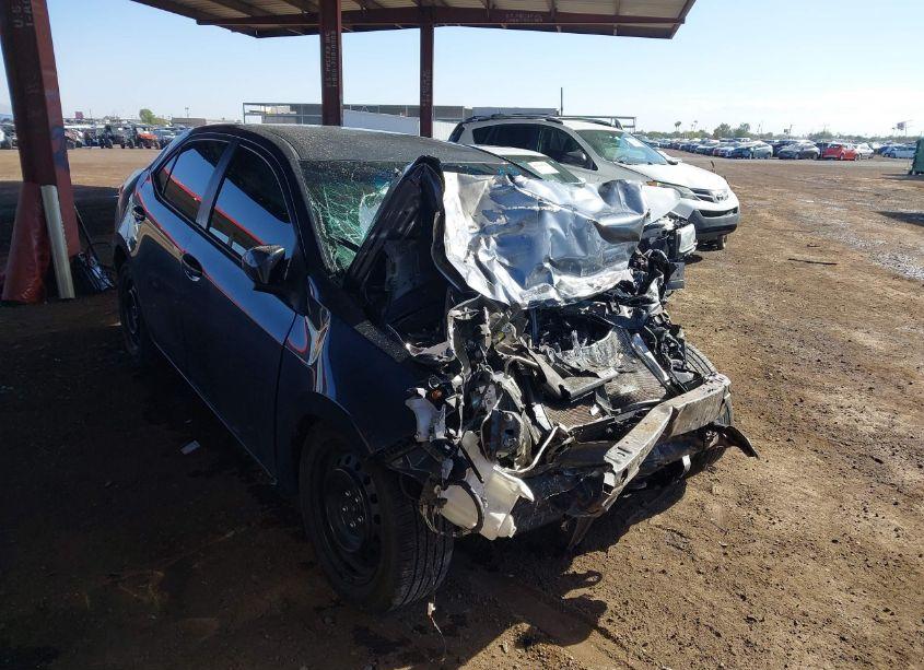 2016 Toyota Corolla LE (VIN 5YFBURHE0GP558478) main photo