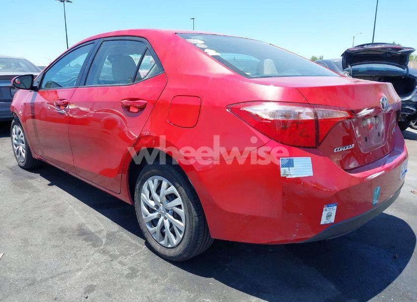 Photo 3 of 2017 Toyota Corolla LE (VIN 5YFBURHE0HP584032)