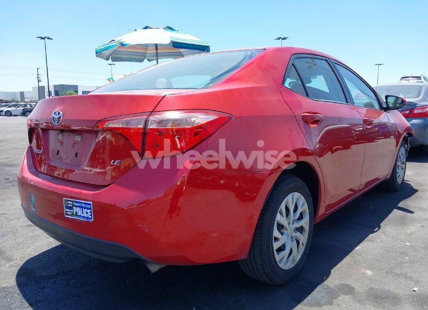 Photo 4 of 2017 Toyota Corolla LE (VIN 5YFBURHE0HP584032)