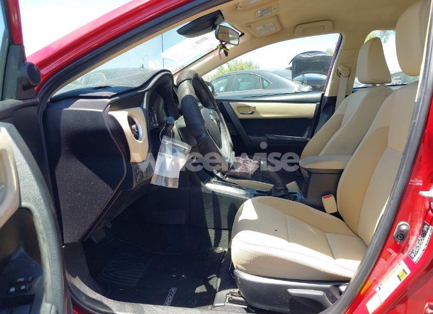 Photo 5 of 2017 Toyota Corolla LE (VIN 5YFBURHE0HP584032)