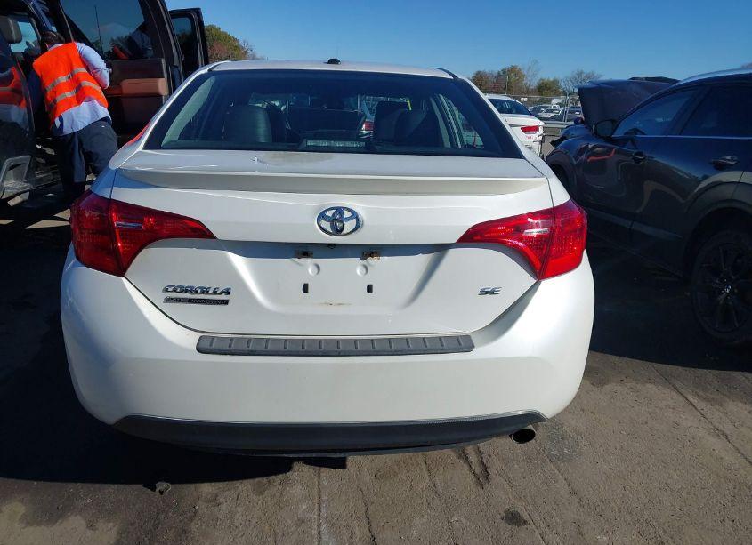 Photo 16 of 2017 Toyota Corolla SE SPECIAL EDITION (VIN 5YFBURHE0HP595869)