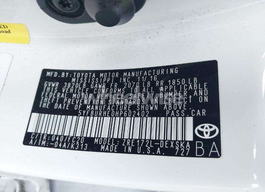 Photo 9 of 2017 Toyota Corolla SE (VIN 5YFBURHE0HP602402)