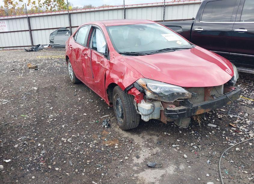 2017 Toyota Corolla LE (VIN 5YFBURHE0HP610452) main photo