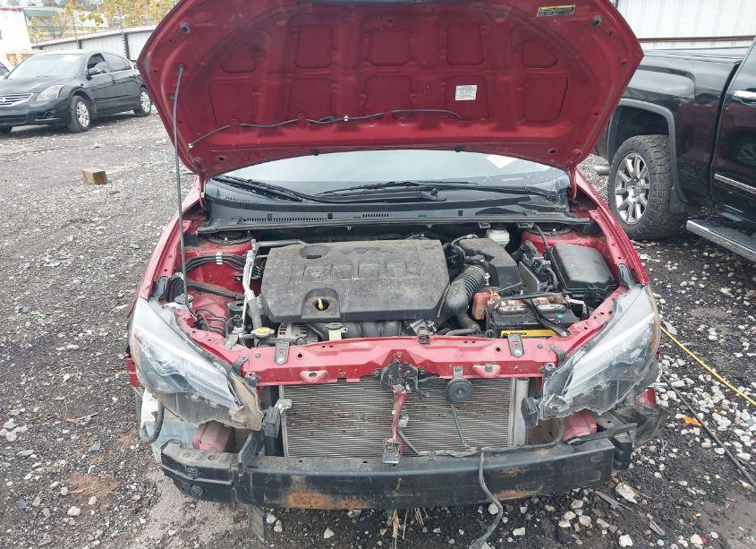 Photo 10 of 2017 Toyota Corolla LE (VIN 5YFBURHE0HP610452)