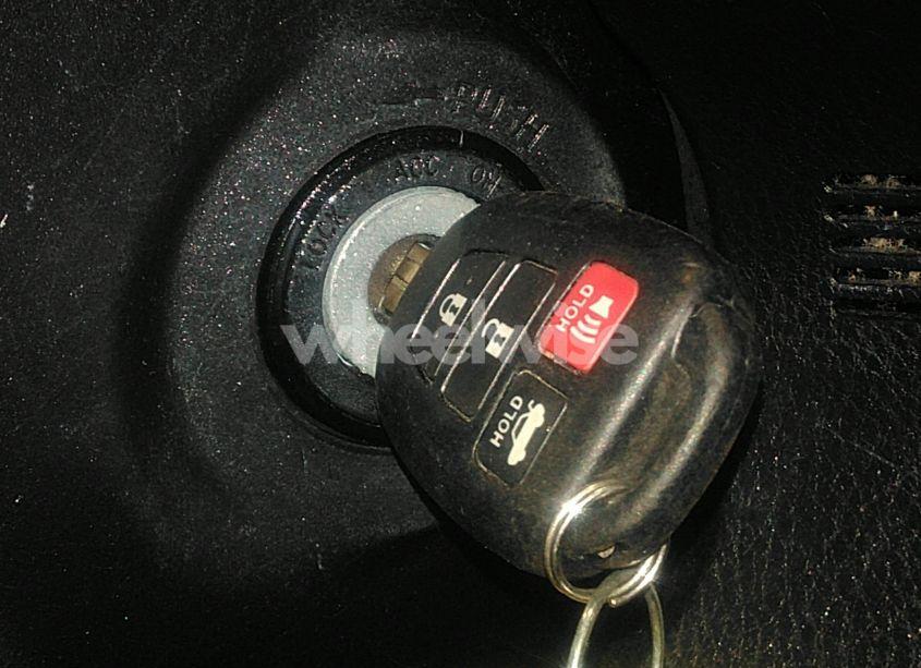 Photo 11 of 2017 Toyota Corolla SE (VIN 5YFBURHE0HP611195)