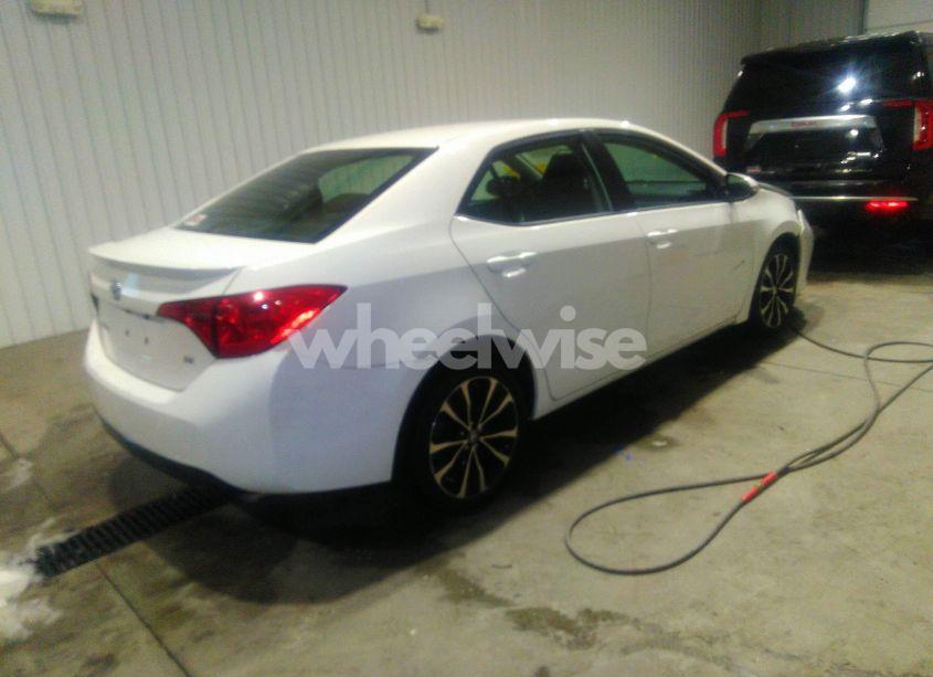 Photo 4 of 2017 Toyota Corolla SE (VIN 5YFBURHE0HP611195)