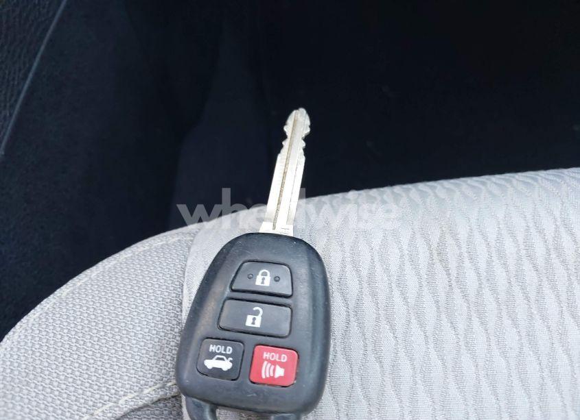 Photo 11 of 2017 Toyota Corolla LE (VIN 5YFBURHE0HP617594)