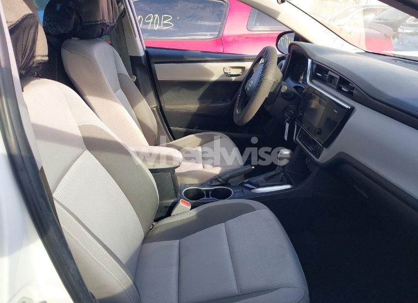 Photo 5 of 2017 Toyota Corolla LE (VIN 5YFBURHE0HP617594)