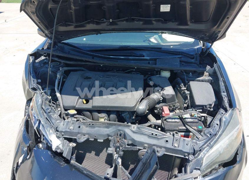 Photo 10 of 2017 Toyota Corolla LE (VIN 5YFBURHE0HP617658)