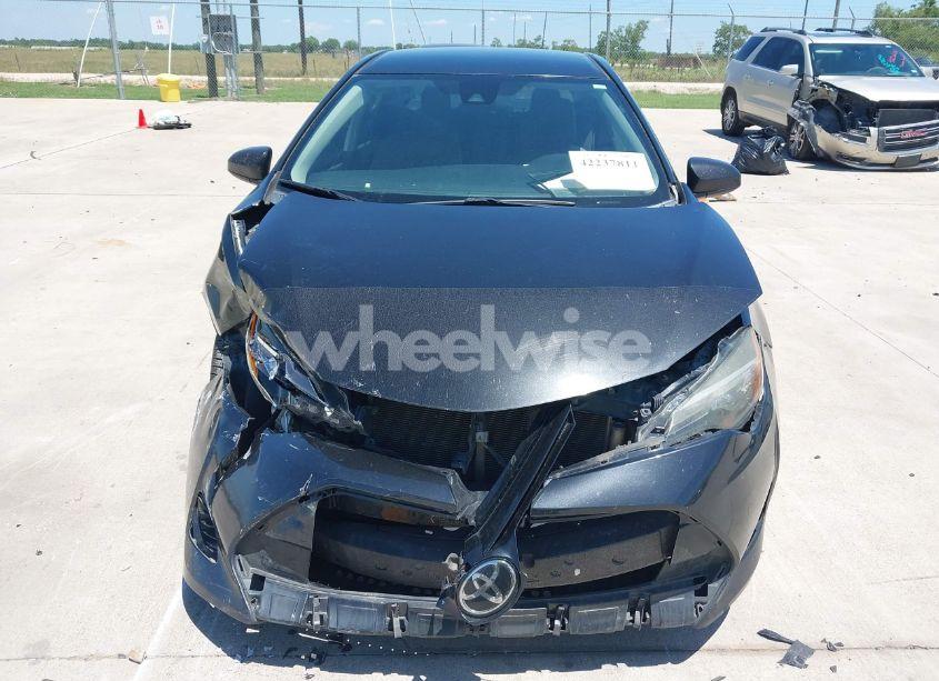 Photo 11 of 2017 Toyota Corolla LE (VIN 5YFBURHE0HP617658)