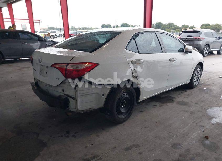 Photo 4 of 2017 Toyota Corolla LE (VIN 5YFBURHE0HP626294)