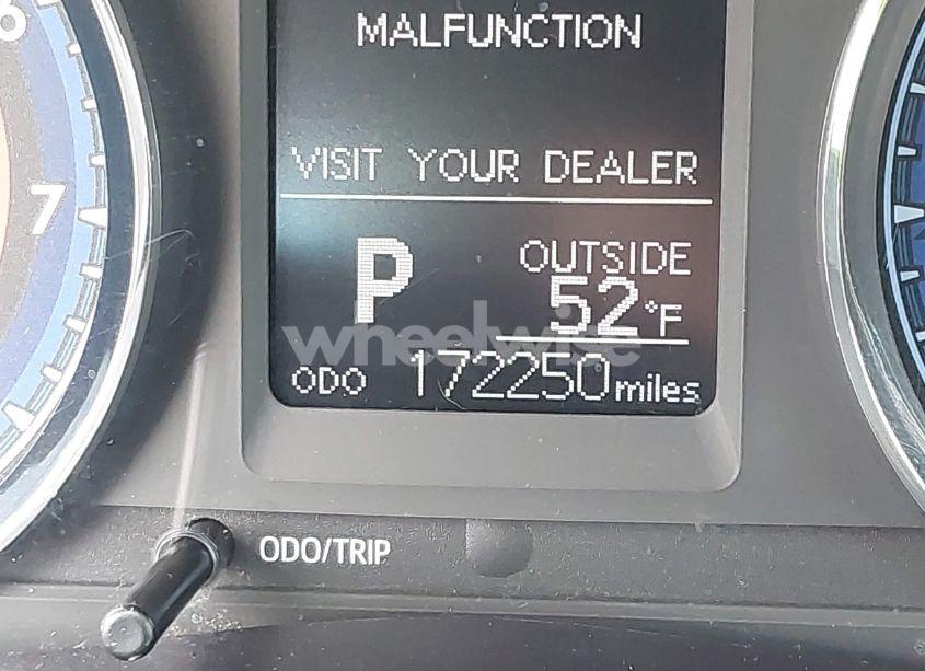 Photo 16 of 2017 Toyota Corolla LE (VIN 5YFBURHE0HP673048)