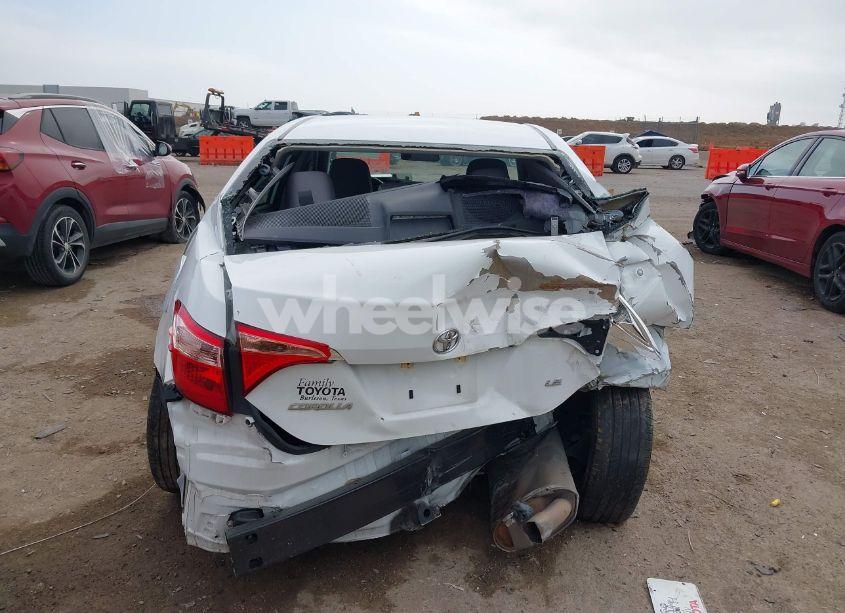 Photo 16 of 2017 Toyota Corolla LE (VIN 5YFBURHE0HP674460)