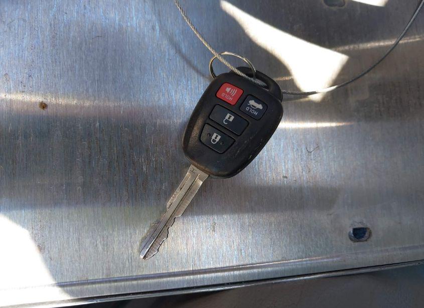 Photo 11 of 2017 Toyota Corolla LE (VIN 5YFBURHE0HP700992)