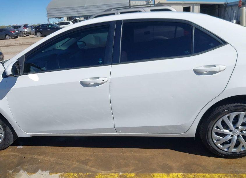 Photo 15 of 2017 Toyota Corolla LE (VIN 5YFBURHE0HP700992)