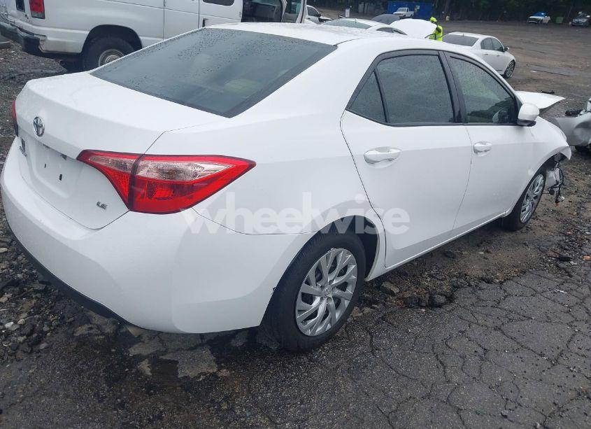 Photo 4 of 2017 Toyota Corolla L/LE/SE/SE SPECIAL EDITION/XLE/XSE (VIN 5YFBURHE0HP729554)