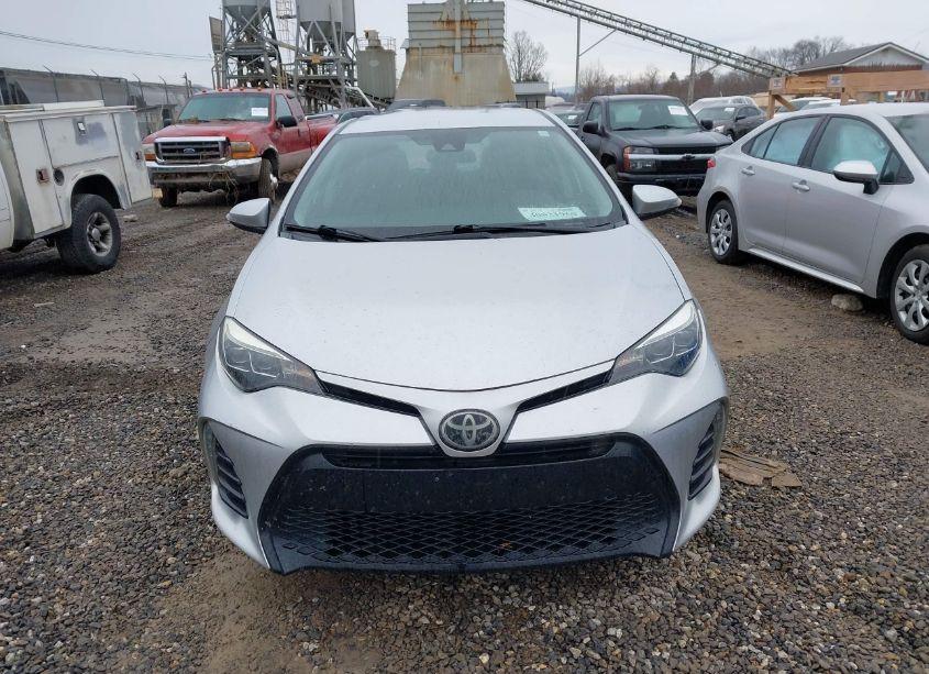 Photo 12 of 2017 Toyota Corolla SE (VIN 5YFBURHE0HP735726)