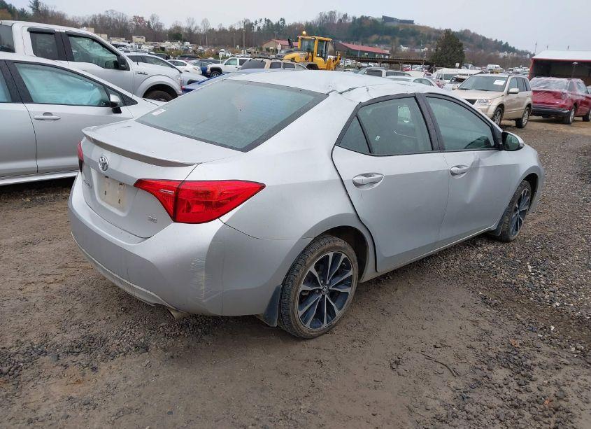 Photo 4 of 2017 Toyota Corolla SE (VIN 5YFBURHE0HP735726)