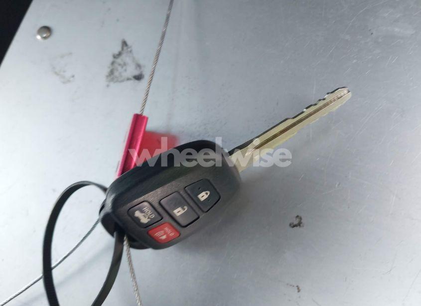 Photo 11 of 2017 Toyota Corolla LE (VIN 5YFBURHE0HP736293)