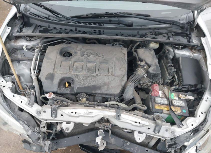 Photo 10 of 2017 Toyota Corolla LE (VIN 5YFBURHE0HP737735)