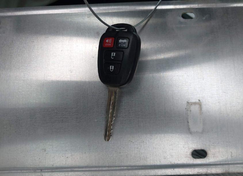 Photo 11 of 2017 Toyota Corolla LE (VIN 5YFBURHE0HP737735)