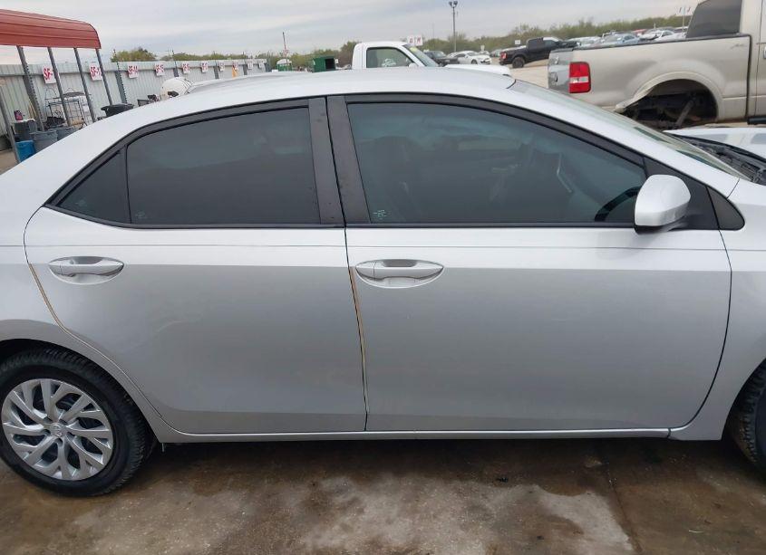 Photo 14 of 2017 Toyota Corolla LE (VIN 5YFBURHE0HP737735)