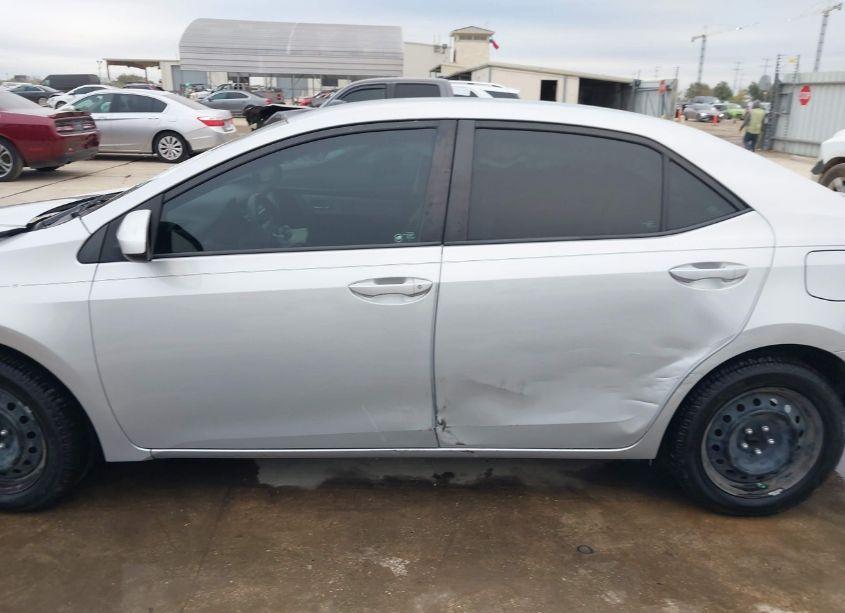 Photo 15 of 2017 Toyota Corolla LE (VIN 5YFBURHE0HP737735)