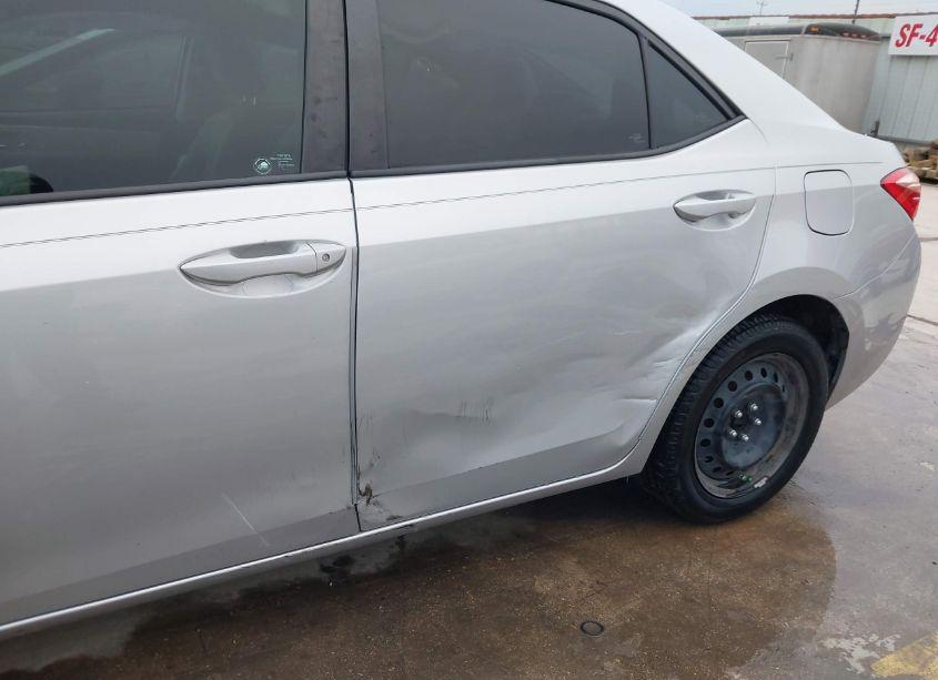 Photo 18 of 2017 Toyota Corolla LE (VIN 5YFBURHE0HP737735)